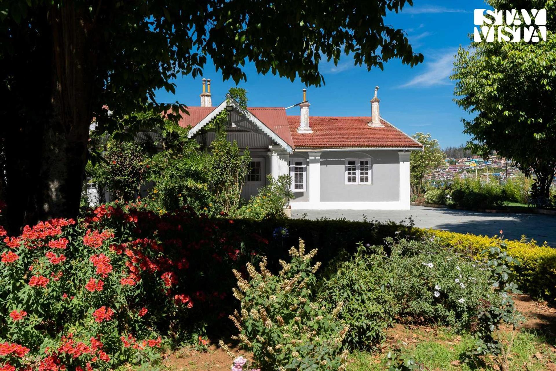 Stayvista At The Alcove With Breakfast & Bbq Grill Ooty Exteriör bild